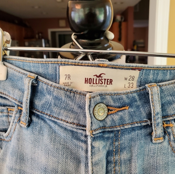Hollister Skinny Jeans - Picture 9 of 10